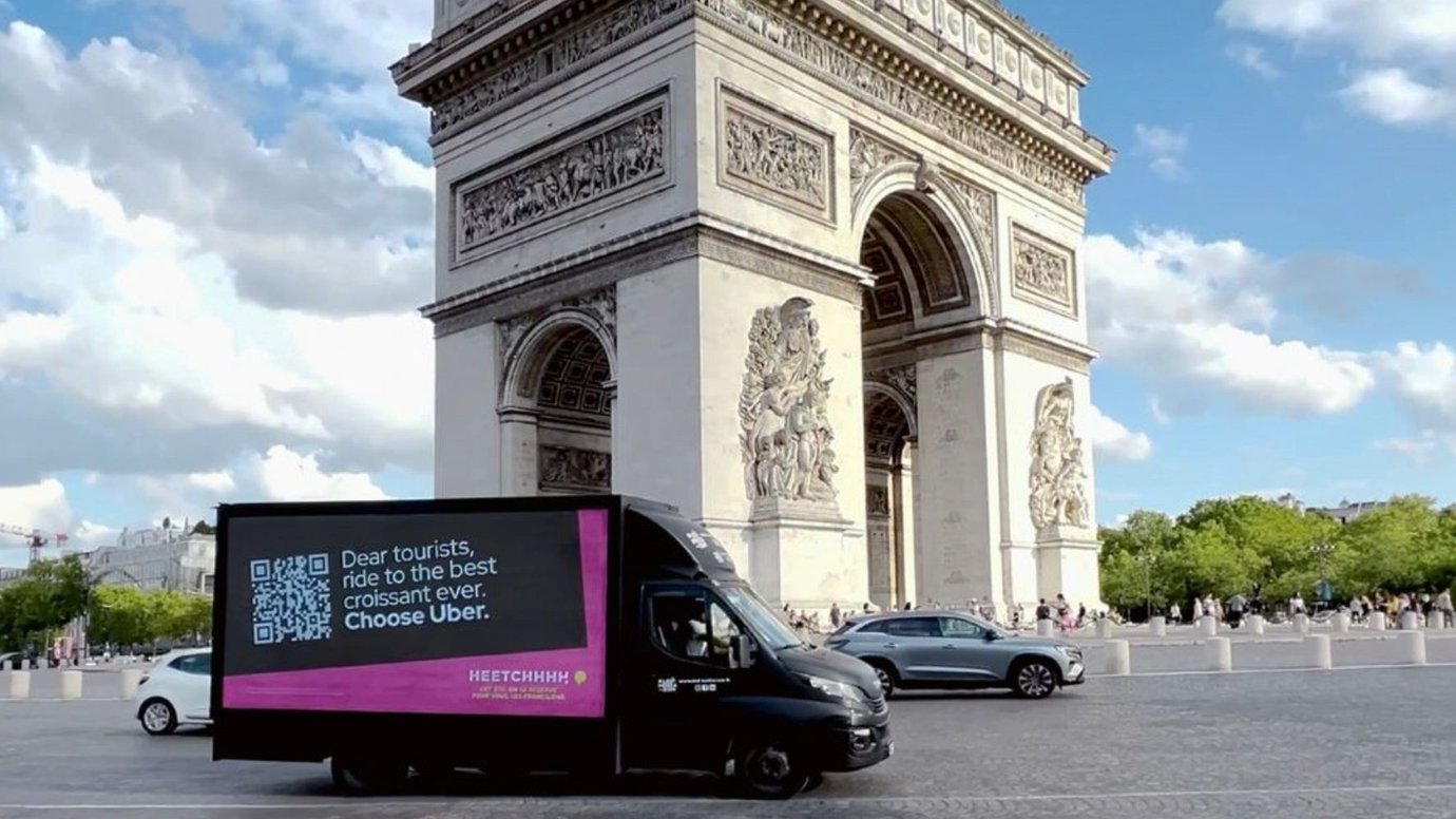 Taxi app Heetch tells tourists to take an Uber during Paris Olympics /
